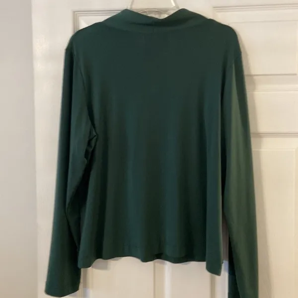 George Simonton Women’s long sleeves shirt size XL color green length 34” - Image 4