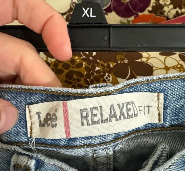 Lee Relaxed Denim Fit Jean Shorts - Image 3