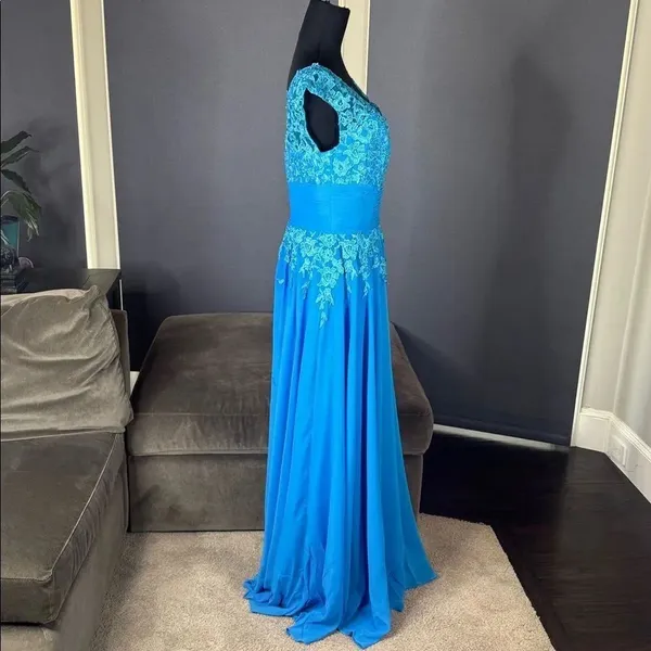 Women’s Blue Full Length Formal Dress V-Neck Lace Appliqué Bodice Size 10 NWT - Image 3