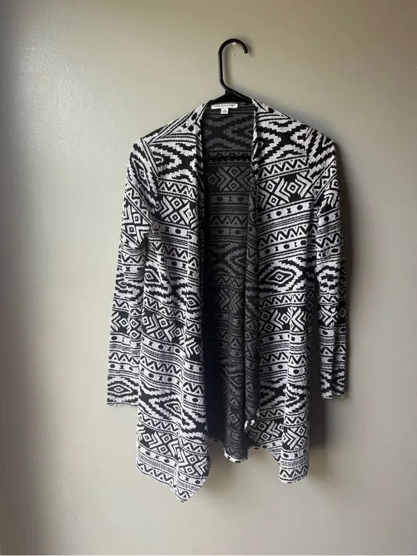 American Eagle Black White Aztec Open Front Cardigan Small - Image 2