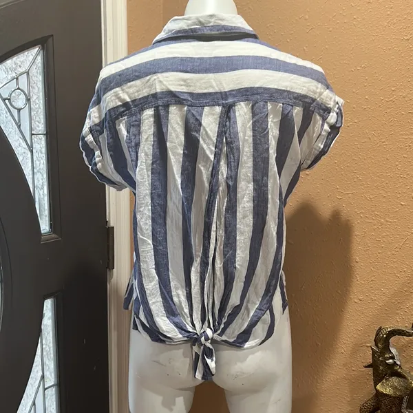 Lucky brand short sleeve striped open back button up blouse - Image 3