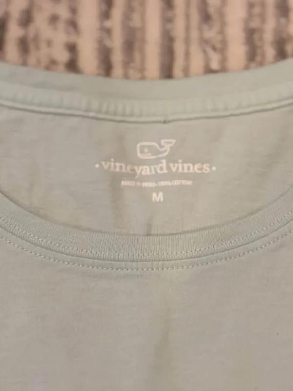 Vineyard Vines women's medium blue long sleeve shirt - Image 3