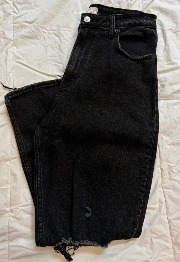 Abercrombie Mom High-Rise Black Jeans Curve Love - Image 2