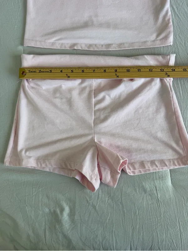 LA Glow Ribbed High-Waist Bike Shorts set in Pale Pink - Image 6