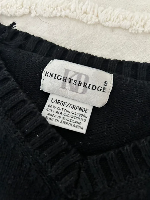Knightsbridge Vintage black sweater - Image 2