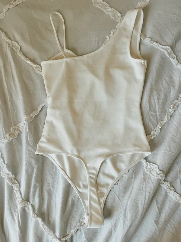 Vestique White Bodysuit - Image 2
