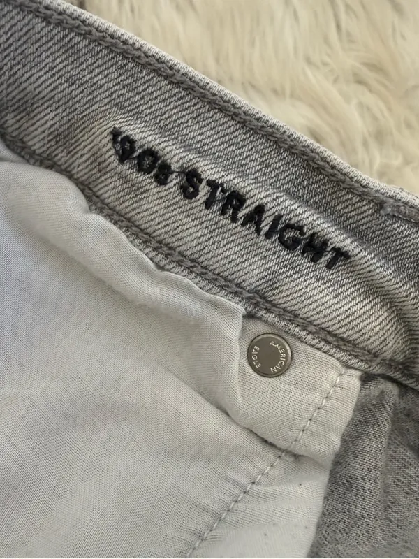 American Eagle 90s Straight Jeans Gray Distressed High Rise Size 14 - Image 3