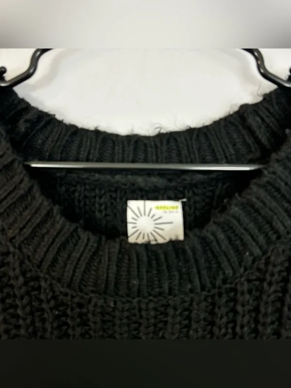 Offline by Aerie Black Chunky V-neck Knit Sweater Size Medium - Image 3