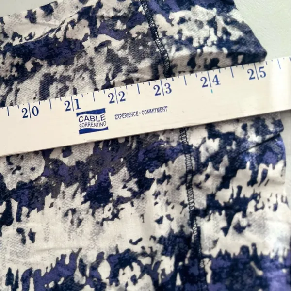 Simply Vera Vera Wang Blue and White Short Sleeve Top - Image 5