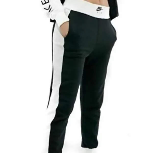 NWT Women's Nike Air Sportswear Black Pants Joggers C19‎ - Image 8