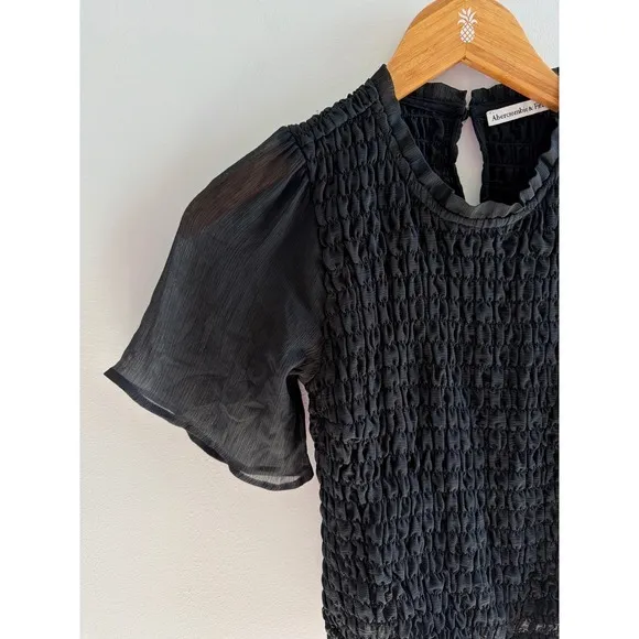 Abercrombie & Fitch Black Smocked Flutter Sleeve Top Y2K Coquette Crop Blouse XS - Image 4