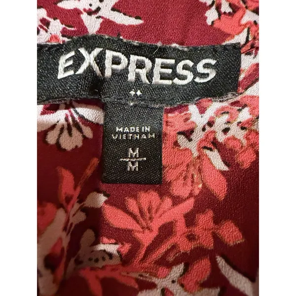 Express red and white floral printed keyhole halter Top Blouse Size Medium - Image 6