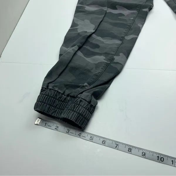 Aritzia TNA‎ Camouflage Mid Rise Gray Grey Jogger Style Cotton Pant Women Medium - Image 10