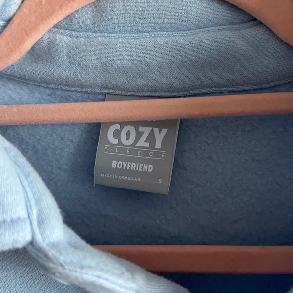 aritzia baby blue cozyfleece button up sweatshirt - Image 2