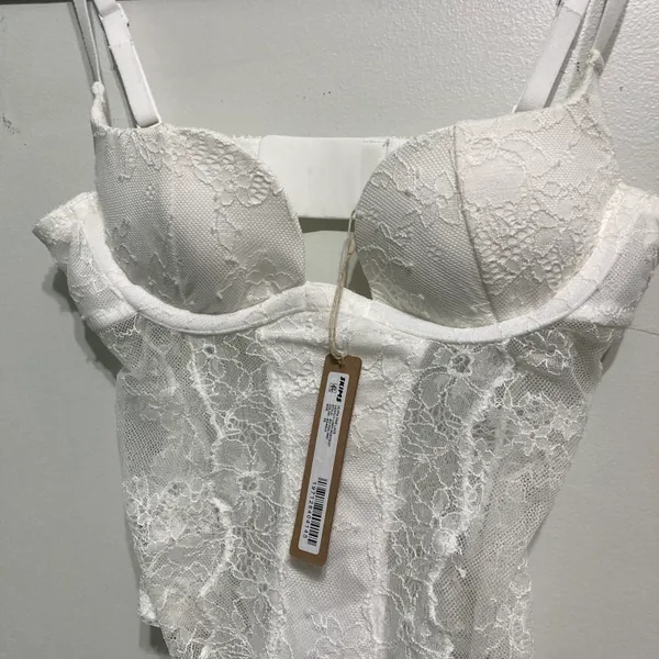 SKIMS Lace Bodysuit XS - Image 5