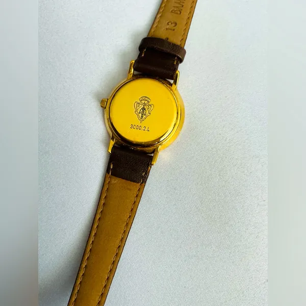 Ladies GUCCI wristwatch 💛🤎🤍💛 - Image 8