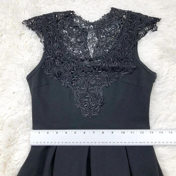 Ya Los Angeles Black Lace Fit And Flare Pleated Dress Size Small‎ - Image 6