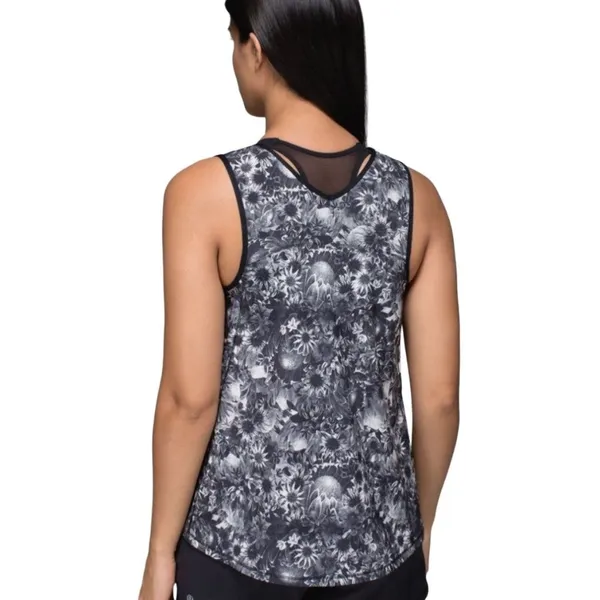 Lululemon Run Split Singlet Tank Top Size 8 Flowabunga Black Angel Wing Black - Image 3