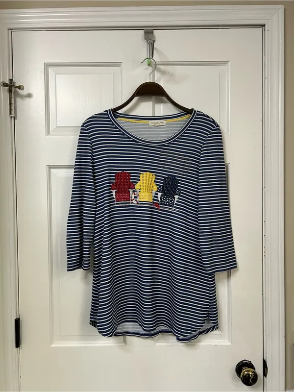 Vintage Coastal Stripe Crewneck Top with Embroidered Colorful Beach Chair - Image 2