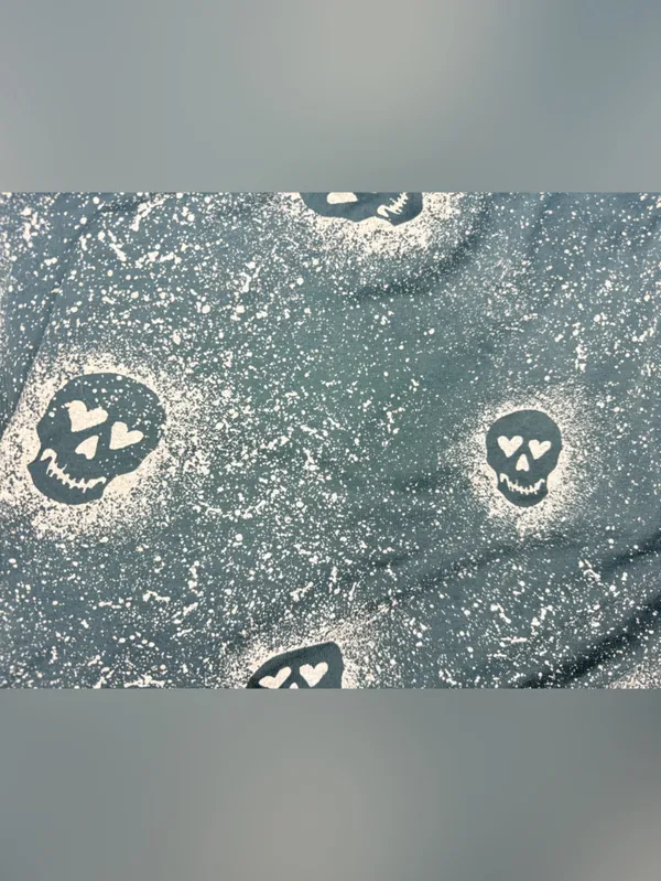 Nwt Spooky Skull bleach style Print Ribbed Hem pull over Sweatshirt 30 / 6x - Image 2