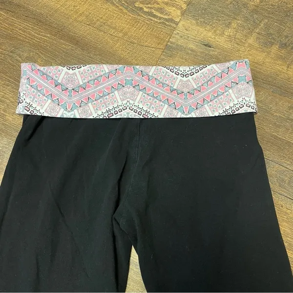 Victoria's Secret Yoga Capri Leggings Size Small Fold Over Black Pink Teal Y2K - Image 7