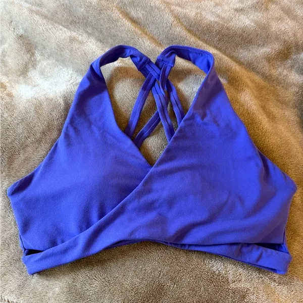 Fabletics - Vibrant Purple Cross-Back/Criss Cross Triangle Sports Bra - Image 5