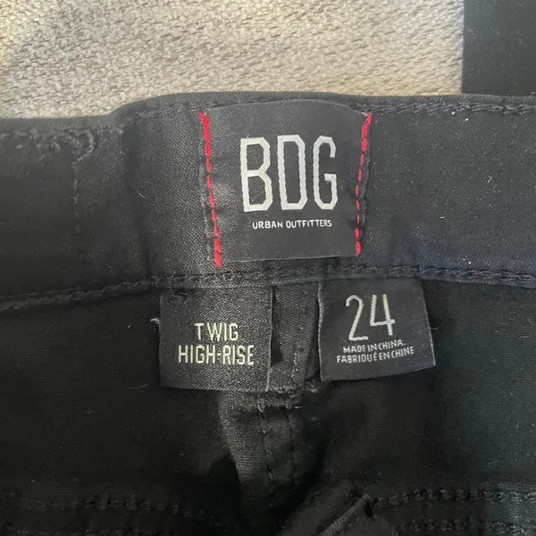 BDG Urban Outfitters Twig High Rise Black Skinny‎ Jeans Distressed Knee Size 24 - Image 3