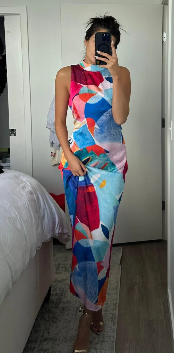 Stunning Gown - Image 3