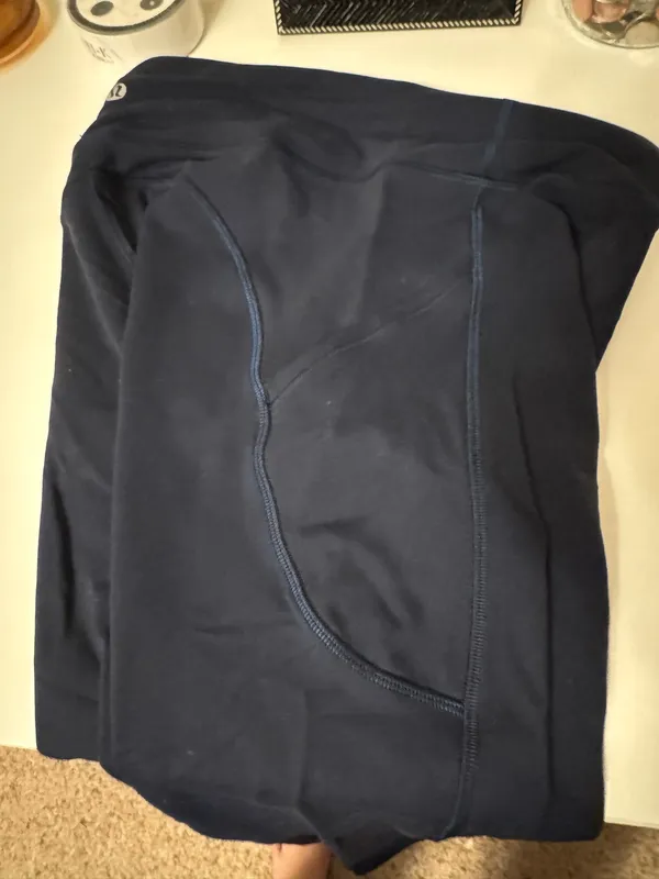 Navy Blue Lululemon Align pocket leggings 25” - Image 5