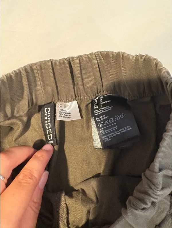 H&M Cargo Pants Green - Image 2