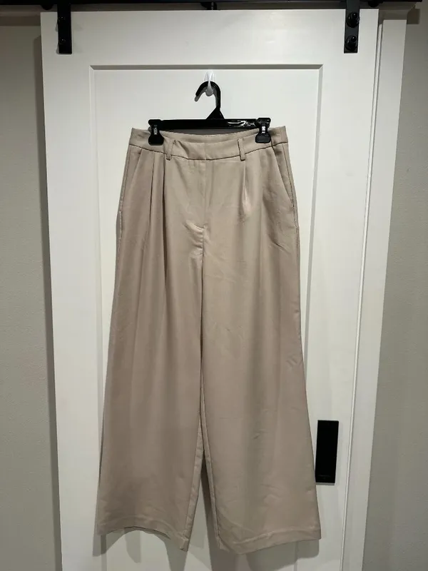 COMMENSE NWT Beige Pleated Wide Leg Trousers Pants Size L - Image 2