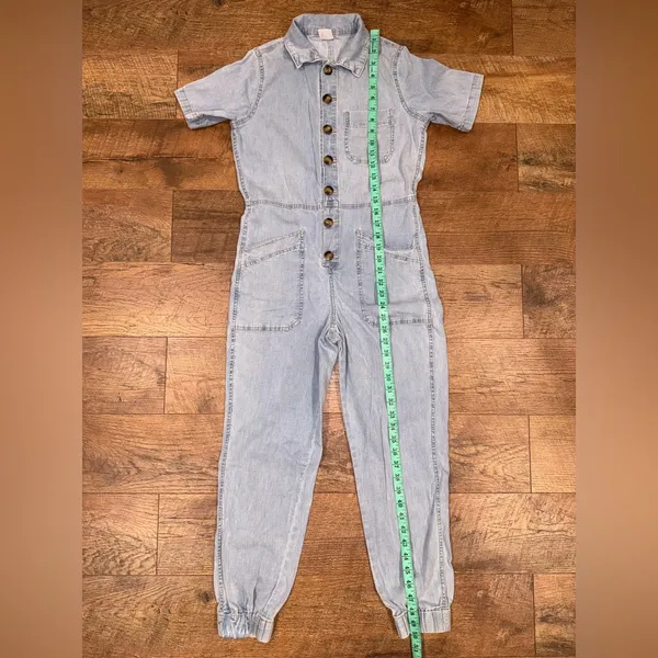 Super Cute Light Blue Button Up Denim Jumpsuit Size XS - Image 8