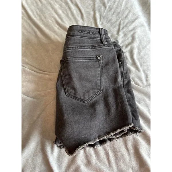 Vigoss Marley Distressed Denim Shorts Faded Black Frayed Hem Size 26 - Image 3