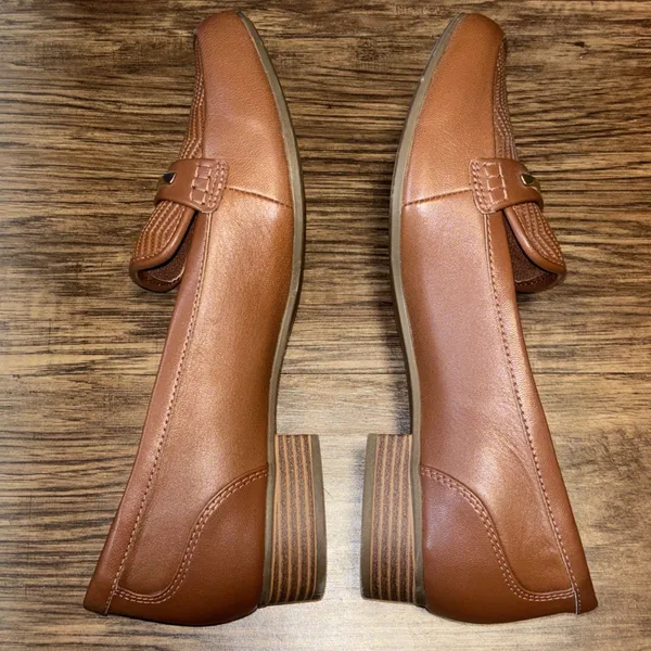 Woman's Loafers Clarks Cinnamon Brown Juliet Aster Loafer Size 9 - Image 8
