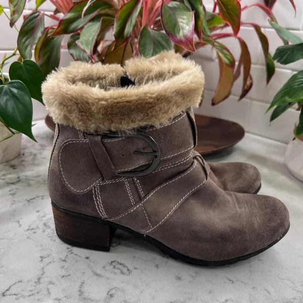 Josef Seibel Womens Brown Suede Faux Fur Ankle Boots Size 40 Buckle Strap Zip Up - Image 3