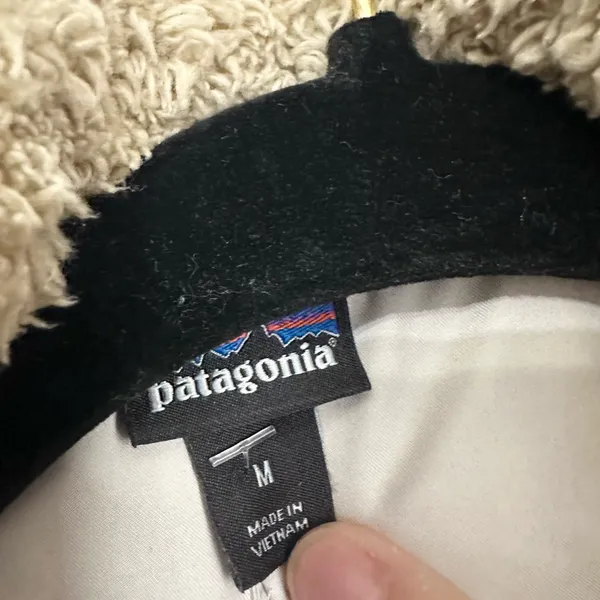 Patagonia Vest Women’s Medium Tan Los Gatos Sherpa Fleece Pockets Full Zip - Image 2