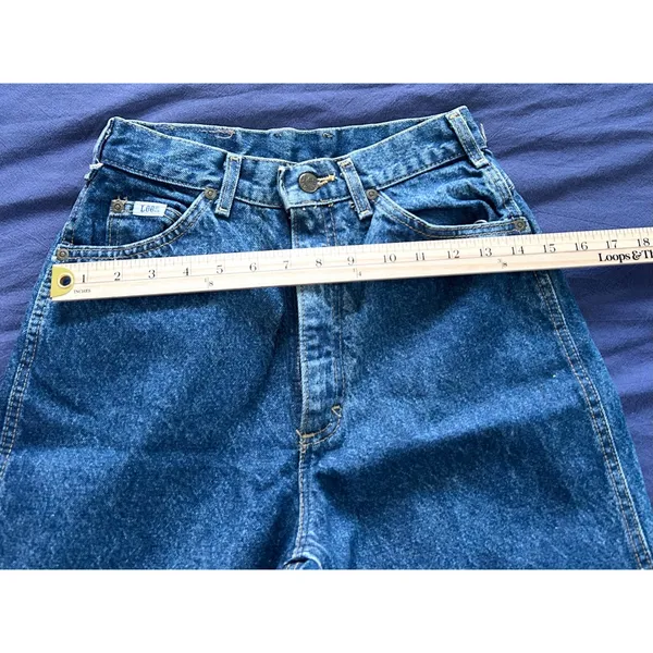 Vintage Lee High Waisted Straight Leg Jeans Medium Wash Raw Hem Size 6 Med USA - Image 7