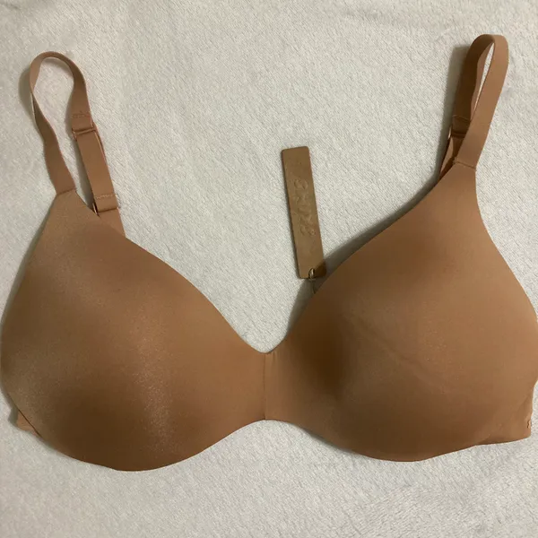 SKIMS Wireless Push Up Bra 36D - Image 2
