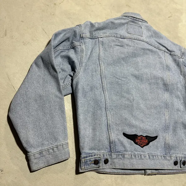 Levis 70507-4834 Denim Trucker Jacket Men's SZ M Light Wash 1992 Harley Patch - Image 4
