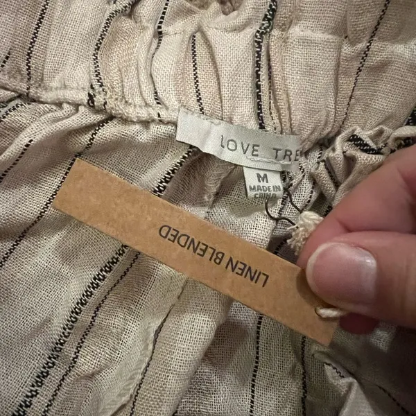 NWT love‎ tree linen blend stripe shorts M - Image 6