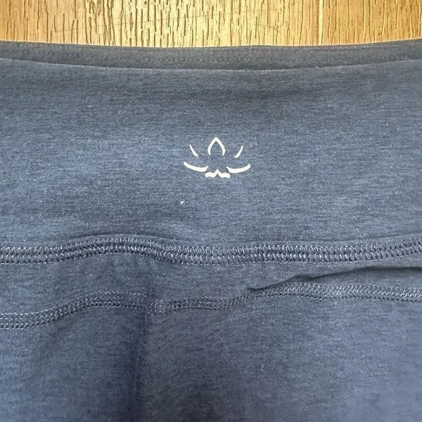 Beyond Yoga Spacedye Kickstart Skort In Navy Size‎ Medium - Image 9