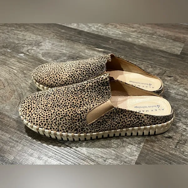 FINAL PRICE ALEX MARIE 4 Feature Technology Slip On Shoes - Image 3
