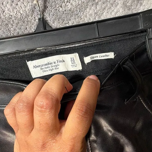Abercrombie & Fitch The Ankle Straight Ultra High Rise Vegan Leather Pants 12/31 - Image 4