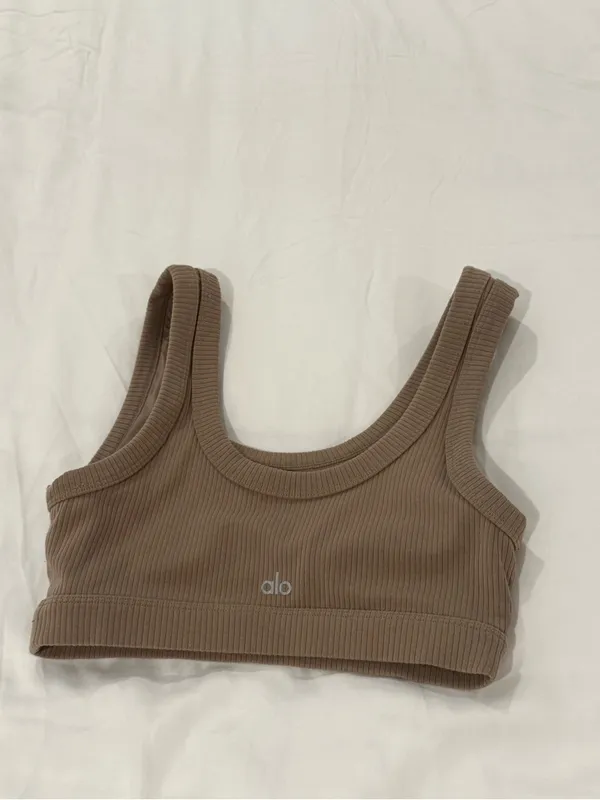 ALO Yoga Ribbed Scoop-Neck Sports Bra in Taupe - Image 2