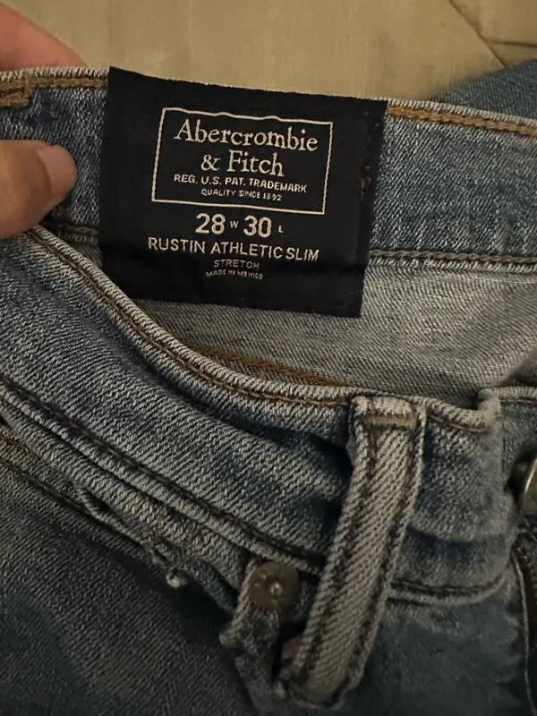 Abercrombie Jeans - Image 4