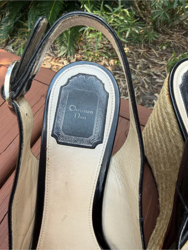 2010 Christian Dior Black Patent Bow Espadrille Wedges 8.5 $795 - Image 4