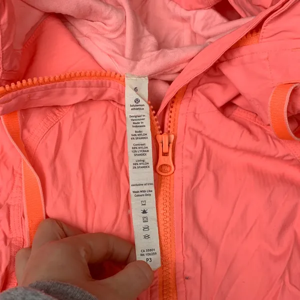Lululemon size 6 street to studio pink Coral zip up Jacket yoga active athleisur - Image 2