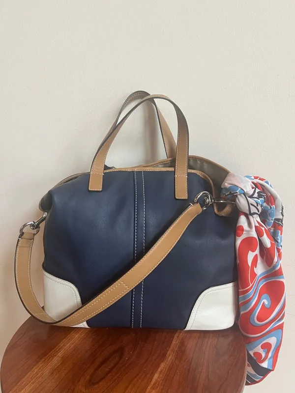 Coach Hadley Navy Tan Trim and White Accents added scarf for flair - Image 6
