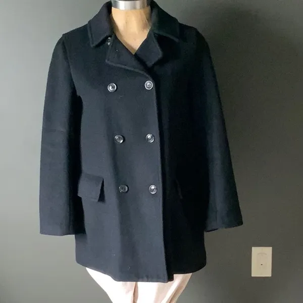 Gap double breast black unlined coat. Size Large - Image 2