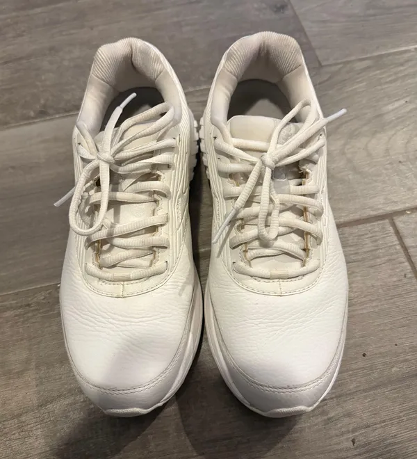 Brooks Addiction Walkers size 10 - Image 3